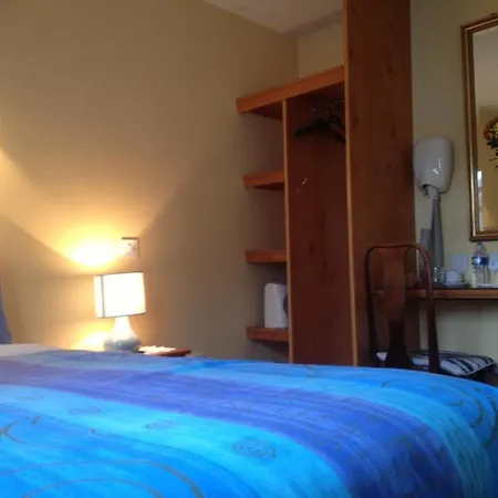 The White House 3* Ward