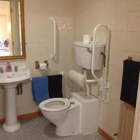 The White House 3* Ward