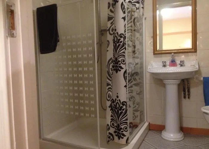 Отель The White House