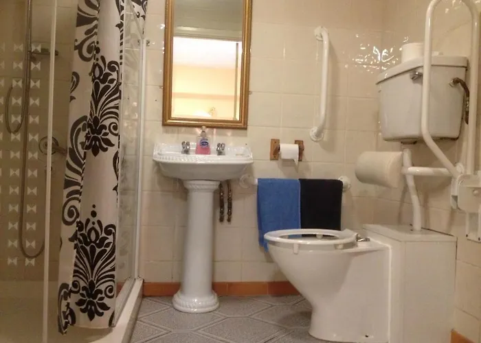 The White House Hotel Ward