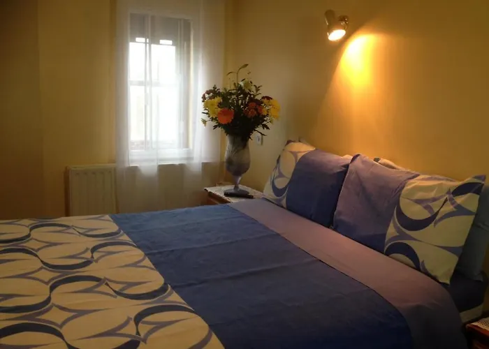 The White House 3* Ward