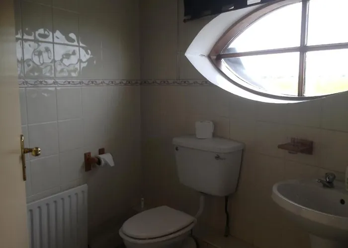 The White House Hotel Ward